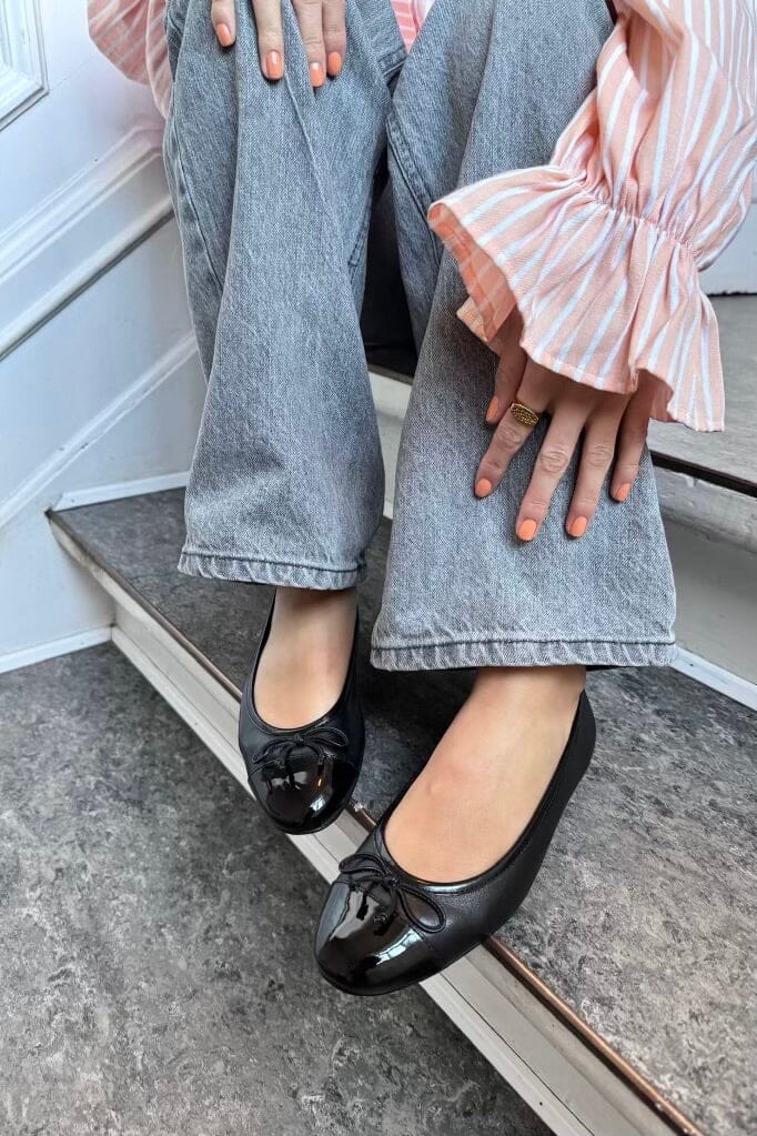 Copenhagen Shoes - Like Moving Patent Toe - 038 Black Patent Ballerinaer