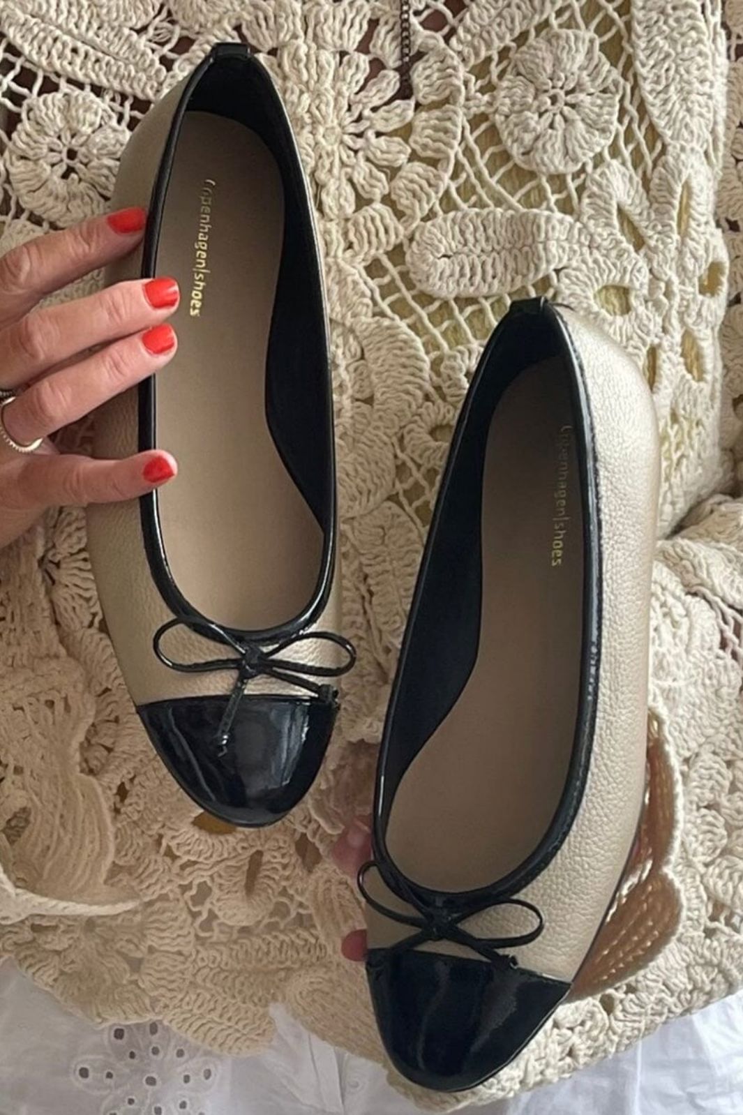 Copenhagen Shoes - My Own Ballerinas - 501 Gold/Black Ballerinaer