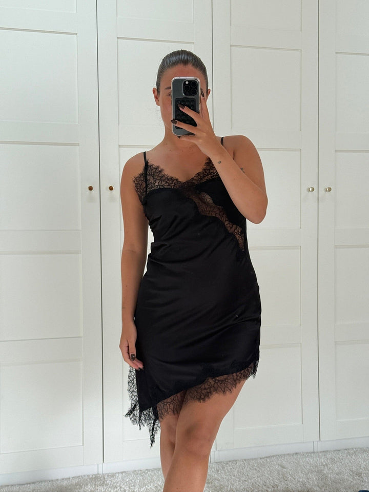 Dear Molly - Lace Midi Dress - Black Kjoler