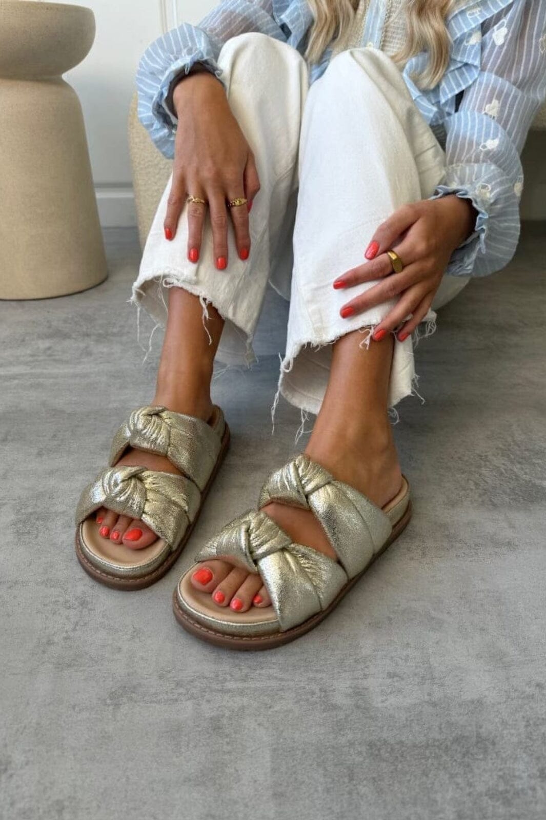 Forudbestilling - Copenhagen Shoes - Pool Party - 503 Gold/Beige Sandaler