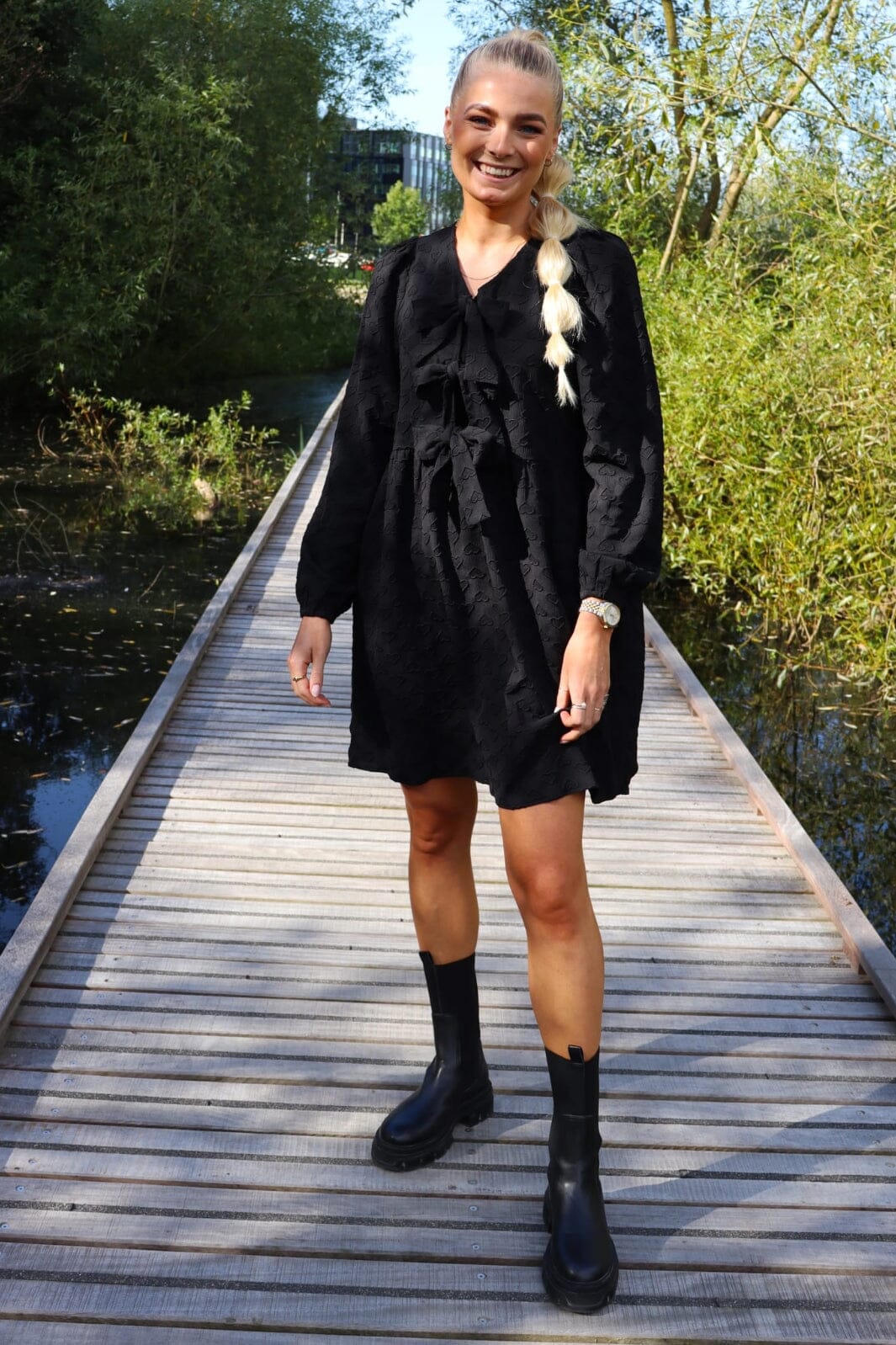 Forudbestilling - Liberte - Manni-Ls-Dress 22116 - Black Heart Kjoler