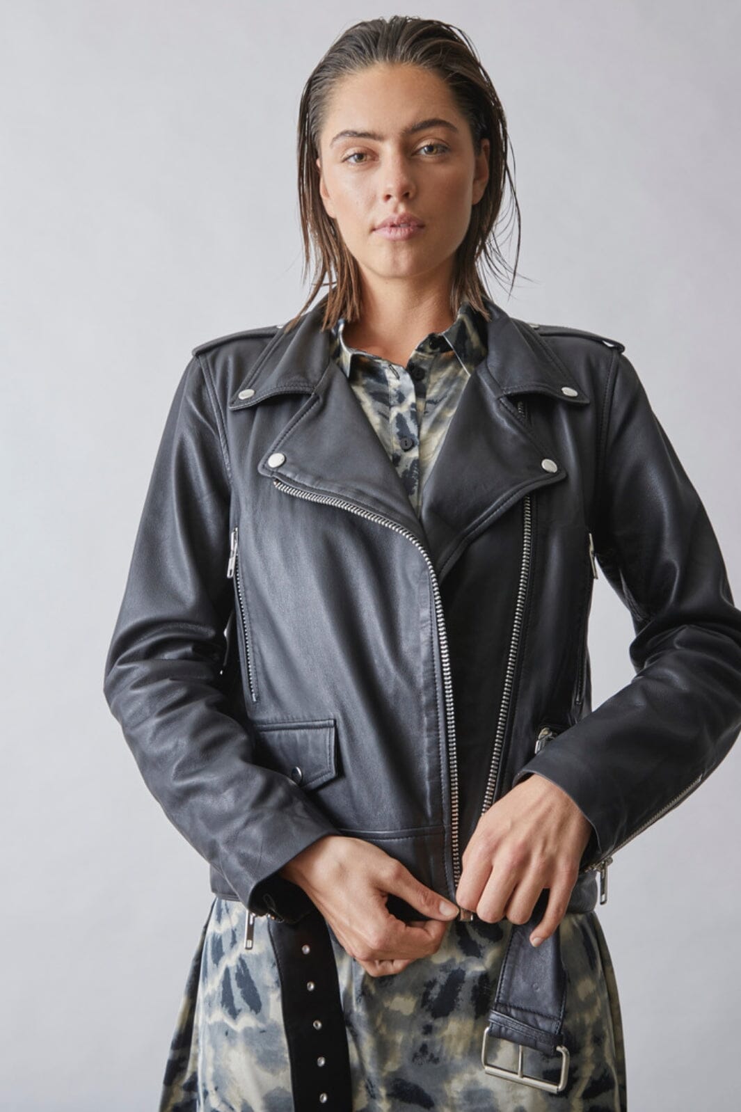 Forudbestilling - Love & Divine - Love1030 - 000 Black Jakker