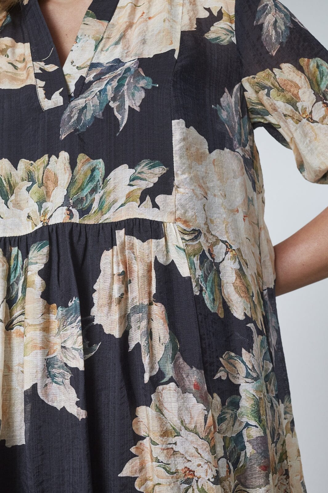 Love & Divine - Love958-9 19058 - 815 - Black/Flower