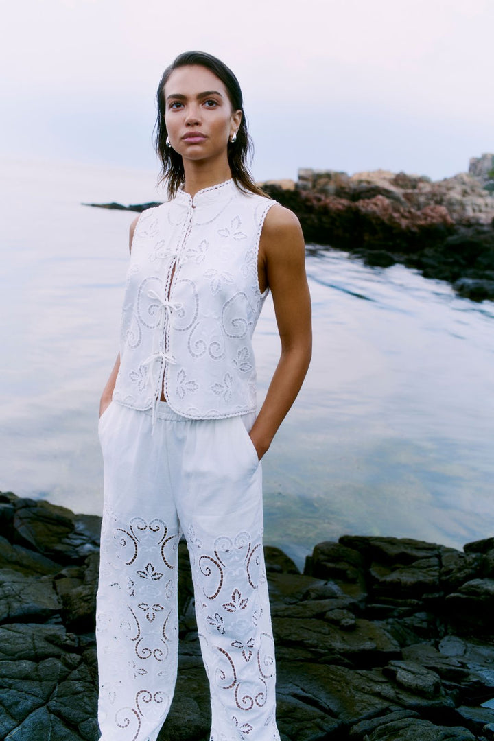 Forudbestilling - Second Female - Vilma Top 59724 - White 1001 Toppe