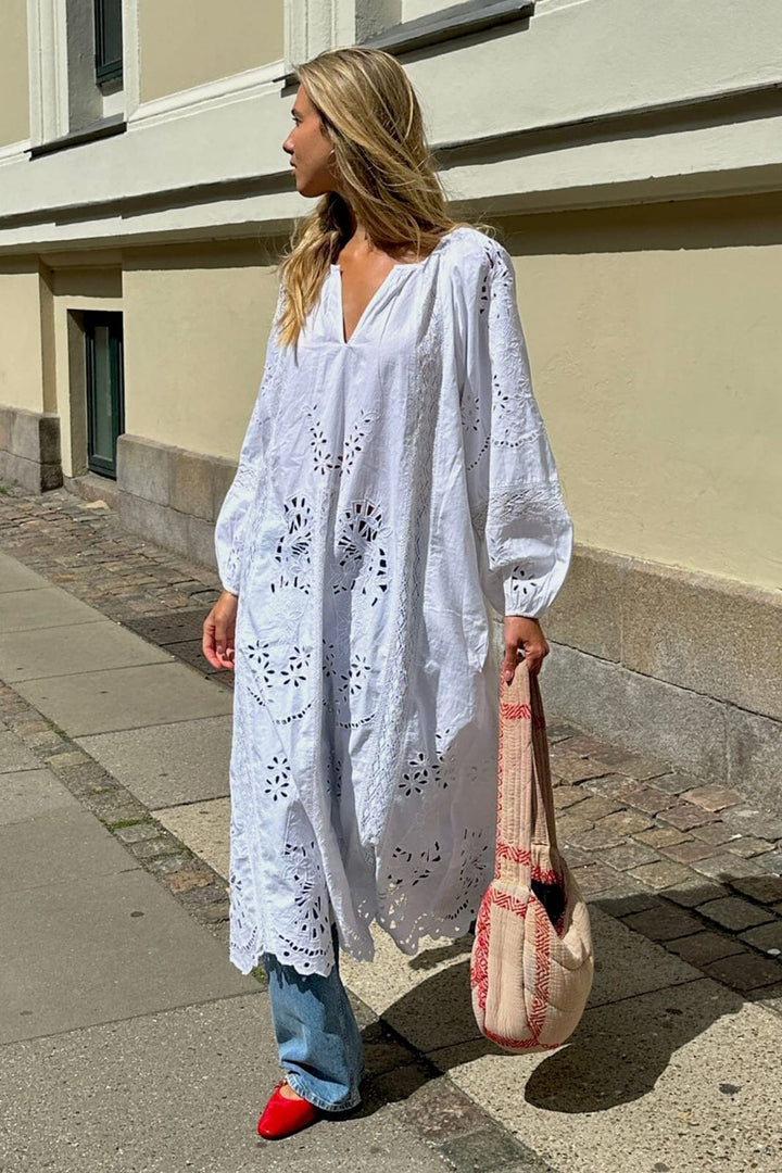 Forudbestilling - Sissel Edelbo - Mila Organic Cotton Dress SE 1240 - Ecru Kjoler