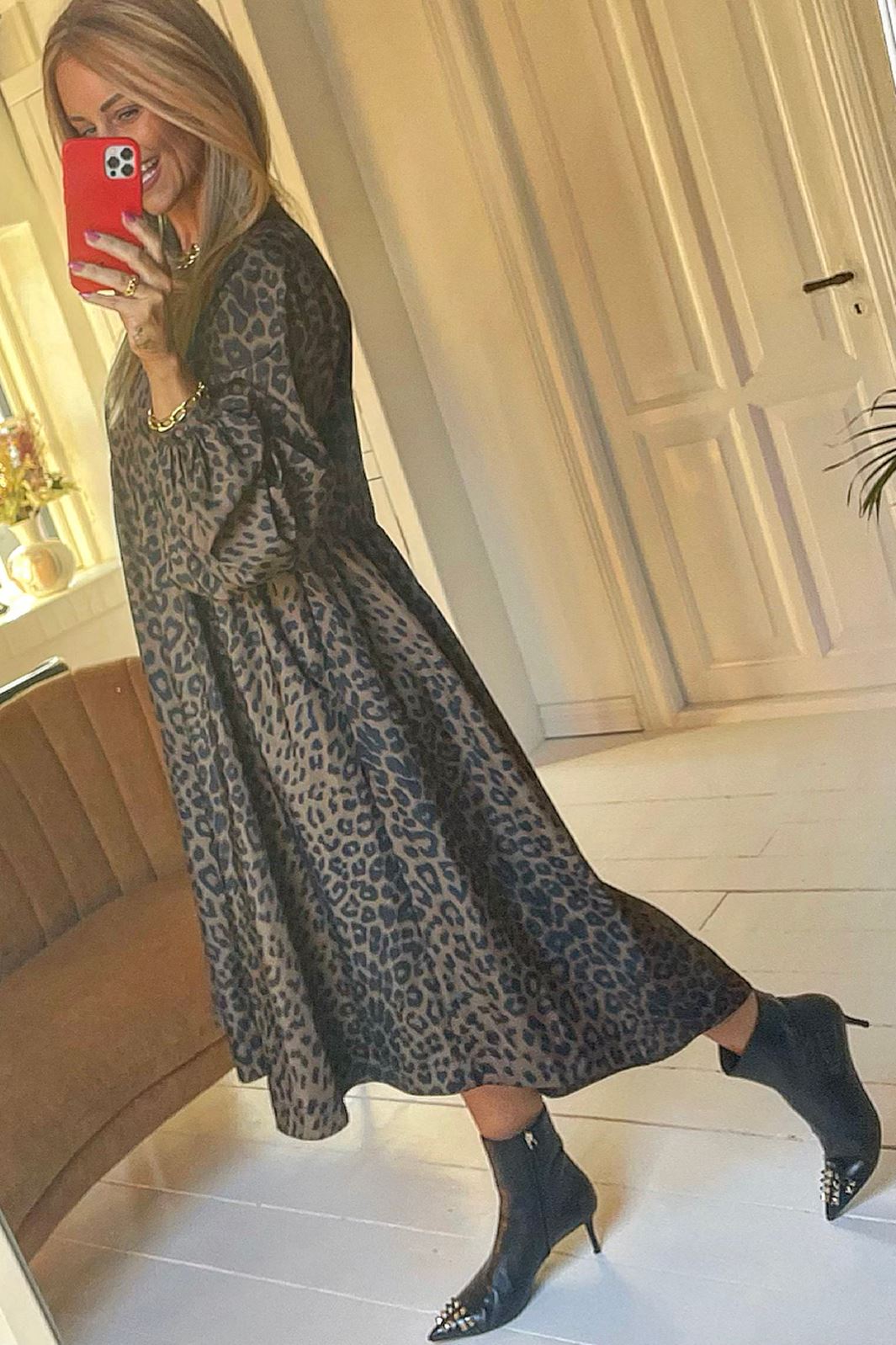 Forudbestilling - Valentin Studio - Carrie Dress - Leopard (start/Midt December) Kjoler