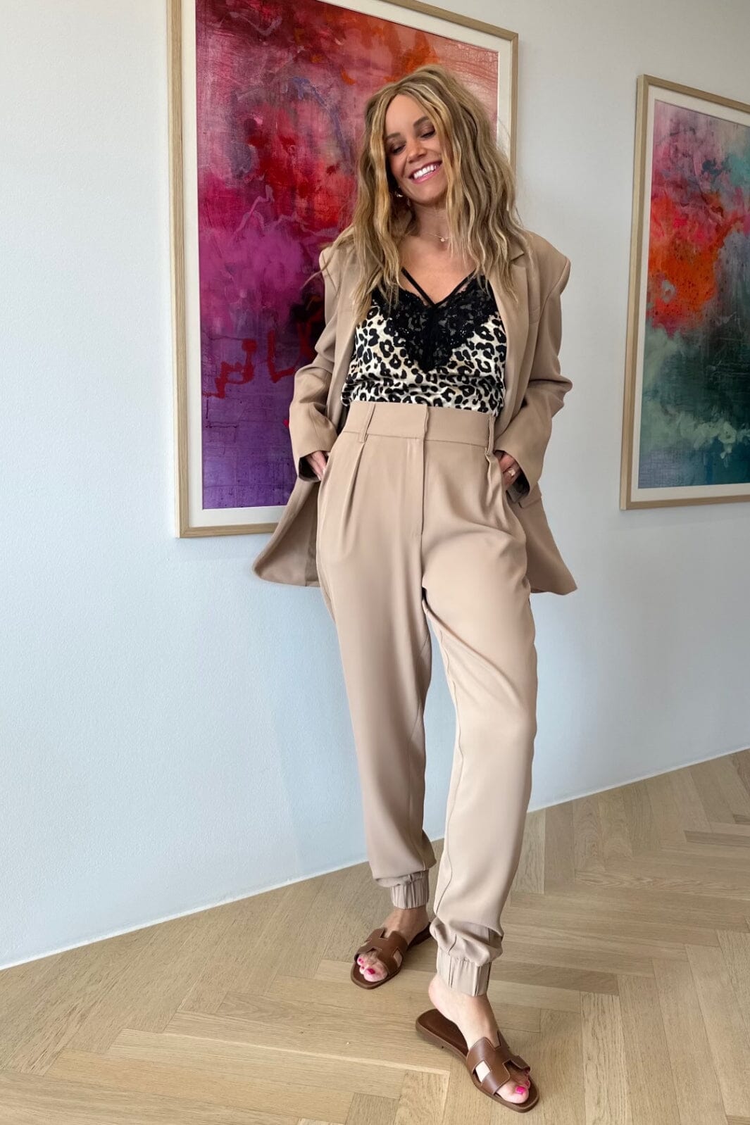 Forudbestilling - Valentin Studio - Pretty Pants - Camel (Juni) Bukser