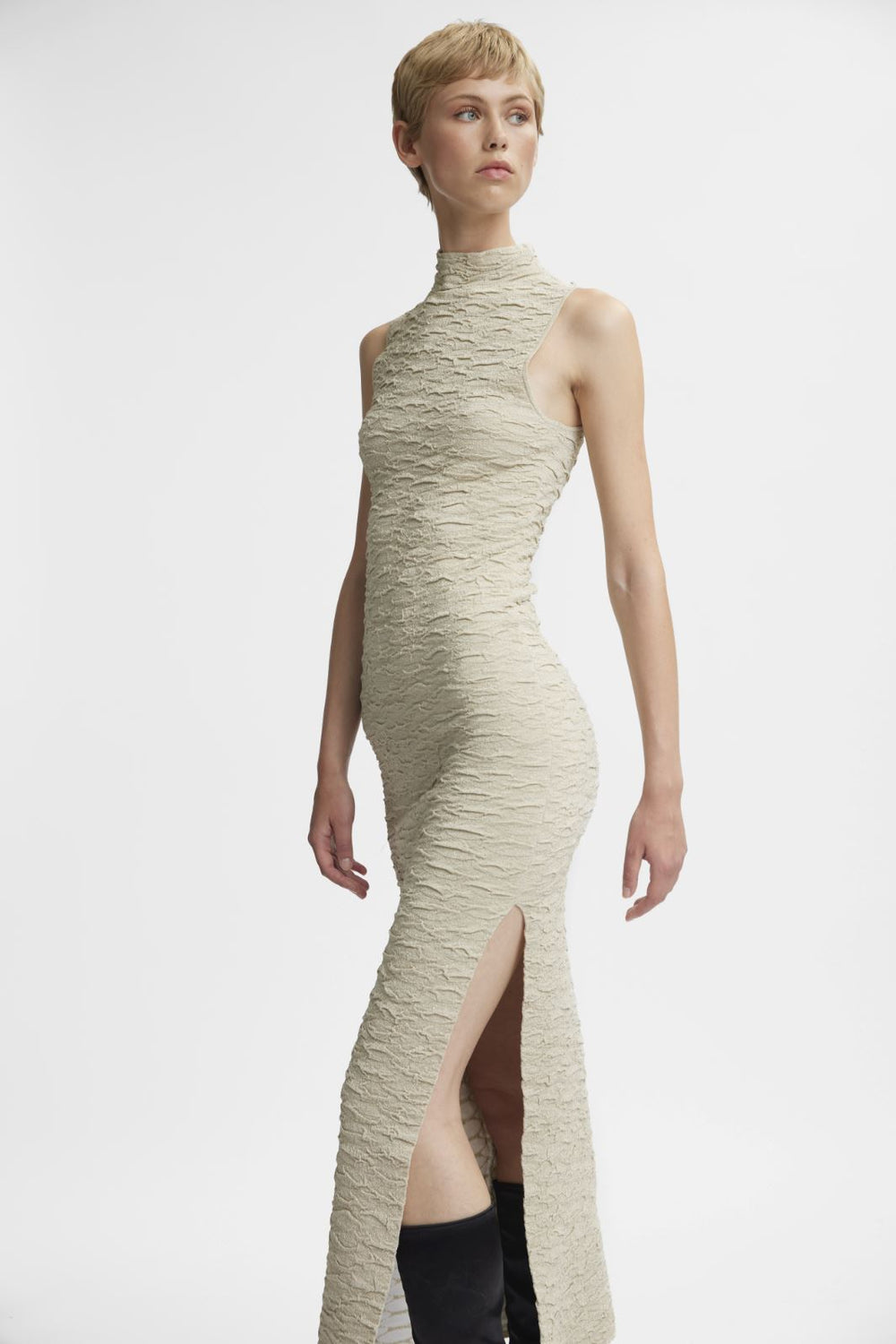 Gestuz - PiccaGZ SL dress - Offwhite/gold Kjoler
