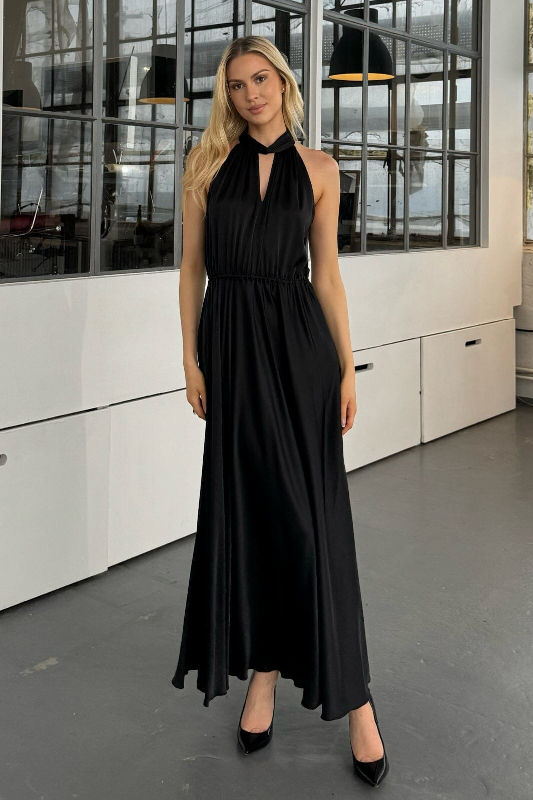 karma maxi dress black Karmamia - Ava Maxi Dress