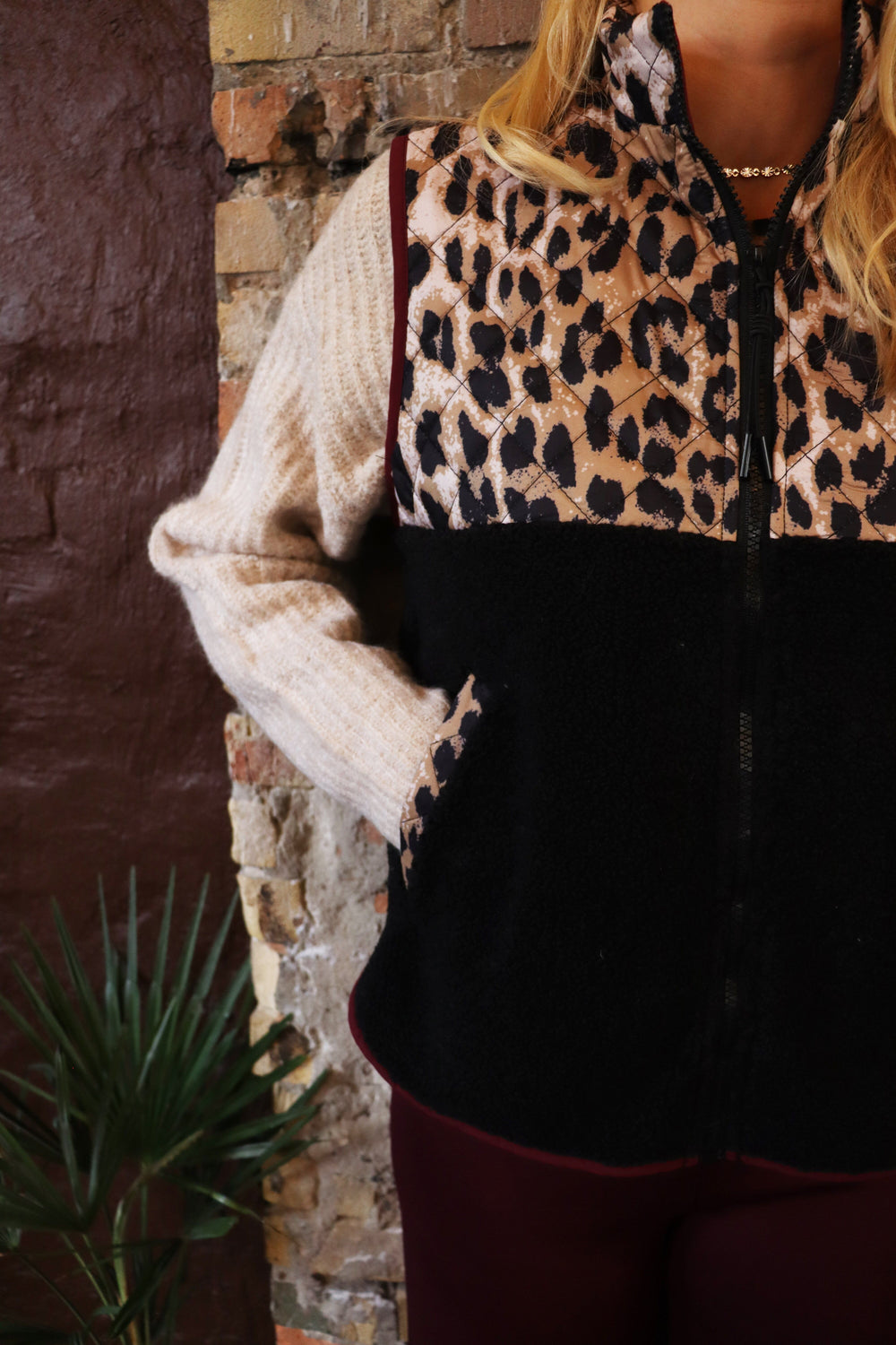 Liberte - Teddy-Leo-Vest 22173 - Lux Leo Black Bordeaux Veste