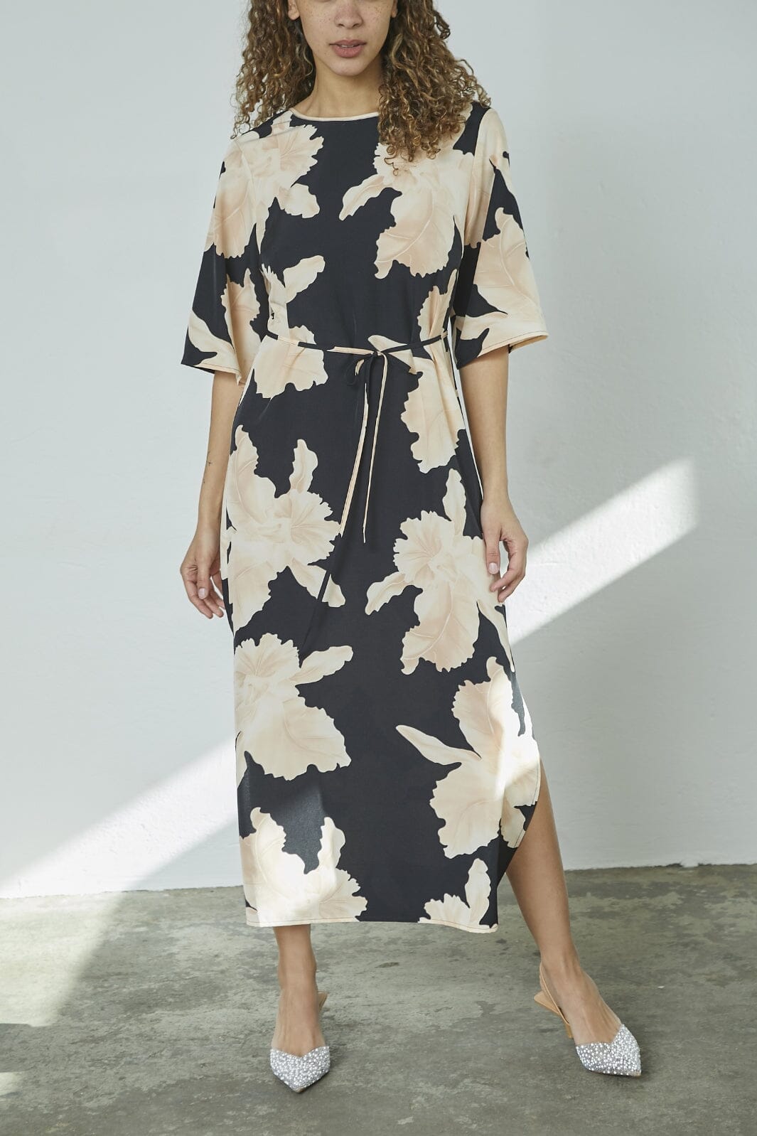 Love & Divine - Love1354 18860 - 815 - Black/Flower