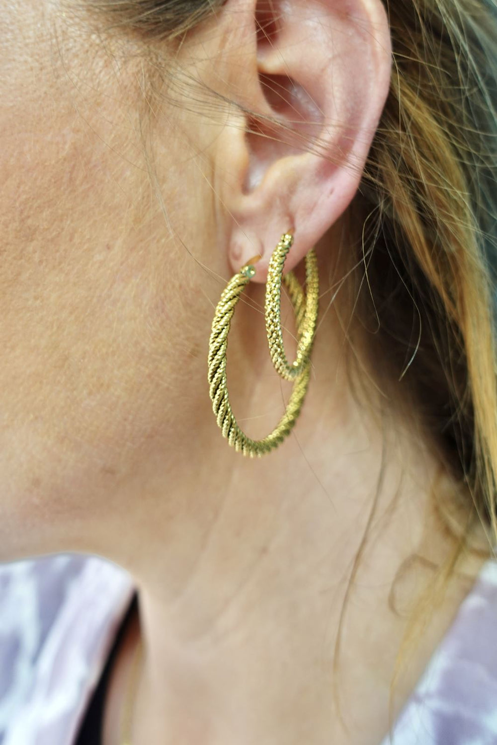 Mellow Moon - Snoede hoops - Guld Øreringe