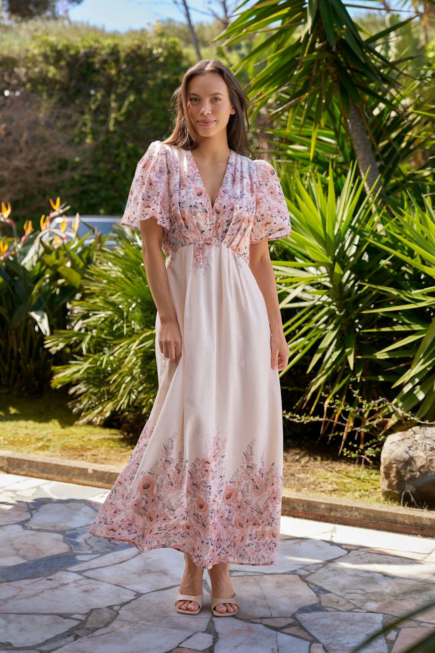 neo-noir-serna-flower-print-