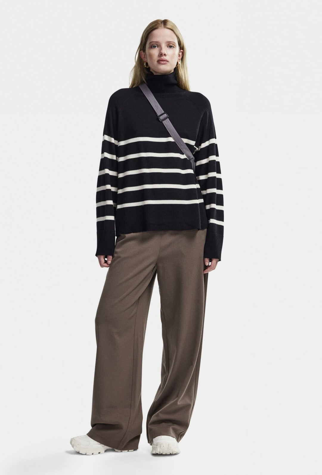 Pieces - Pcsia Ls Rollneck Knit - 4542868 Black White Strikbluser