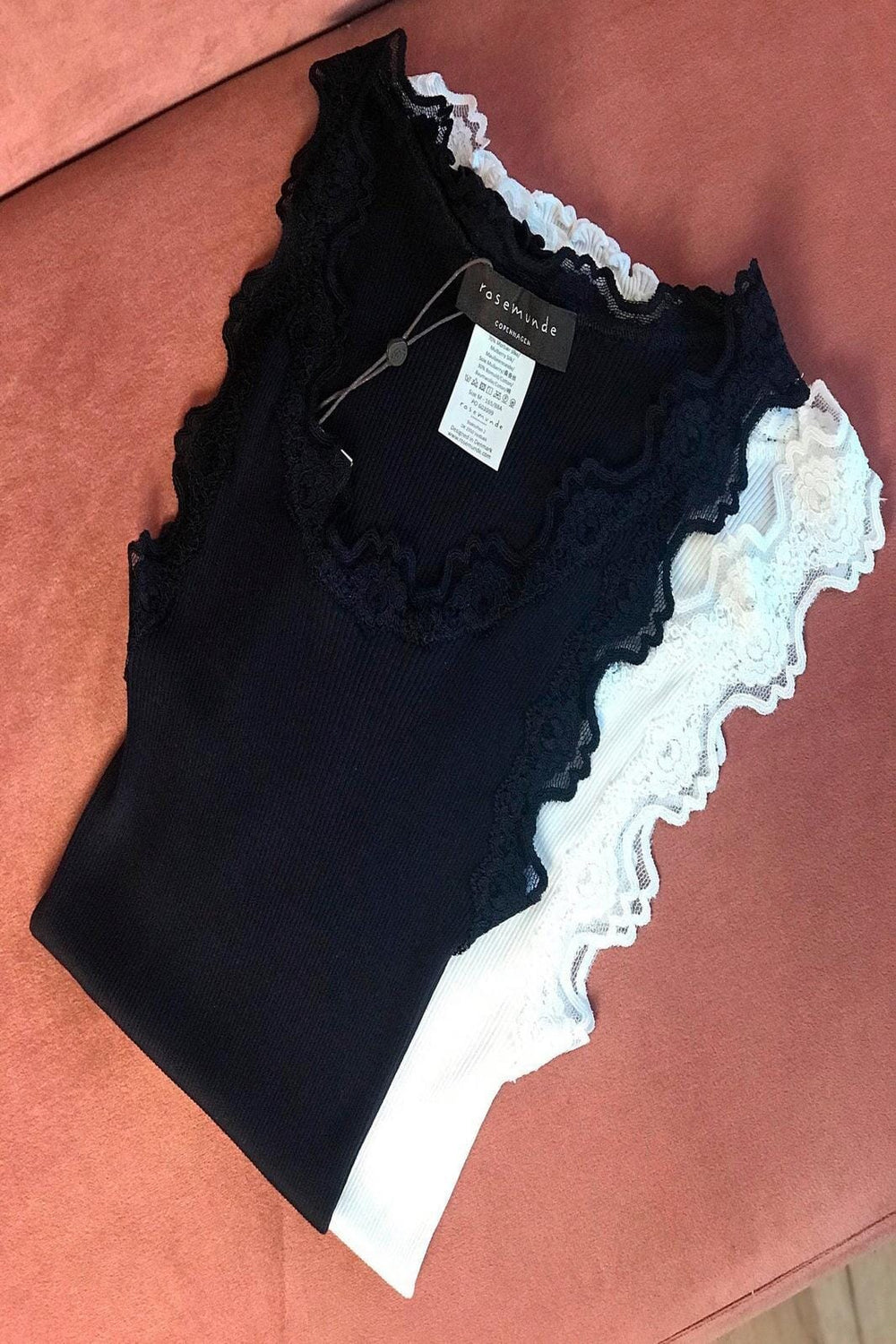 Rosemunde - Silk Top Regular w/ Vintage Lace - New White Toppe