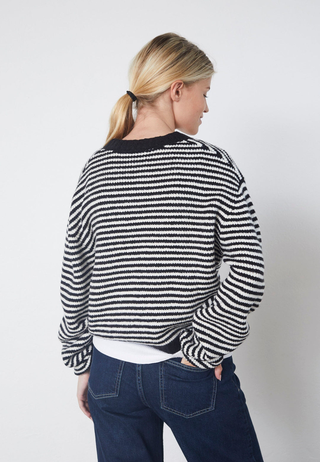 Sisters Point - Helva-Ca 19024 - 830 - Black/Cream Cardigans