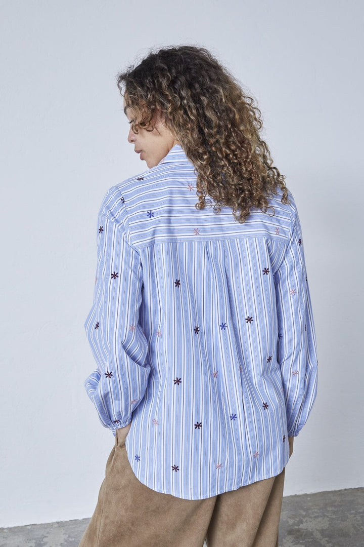 Sisters Point - Istea-Sh2 19152 - 834 - Blue Stripe