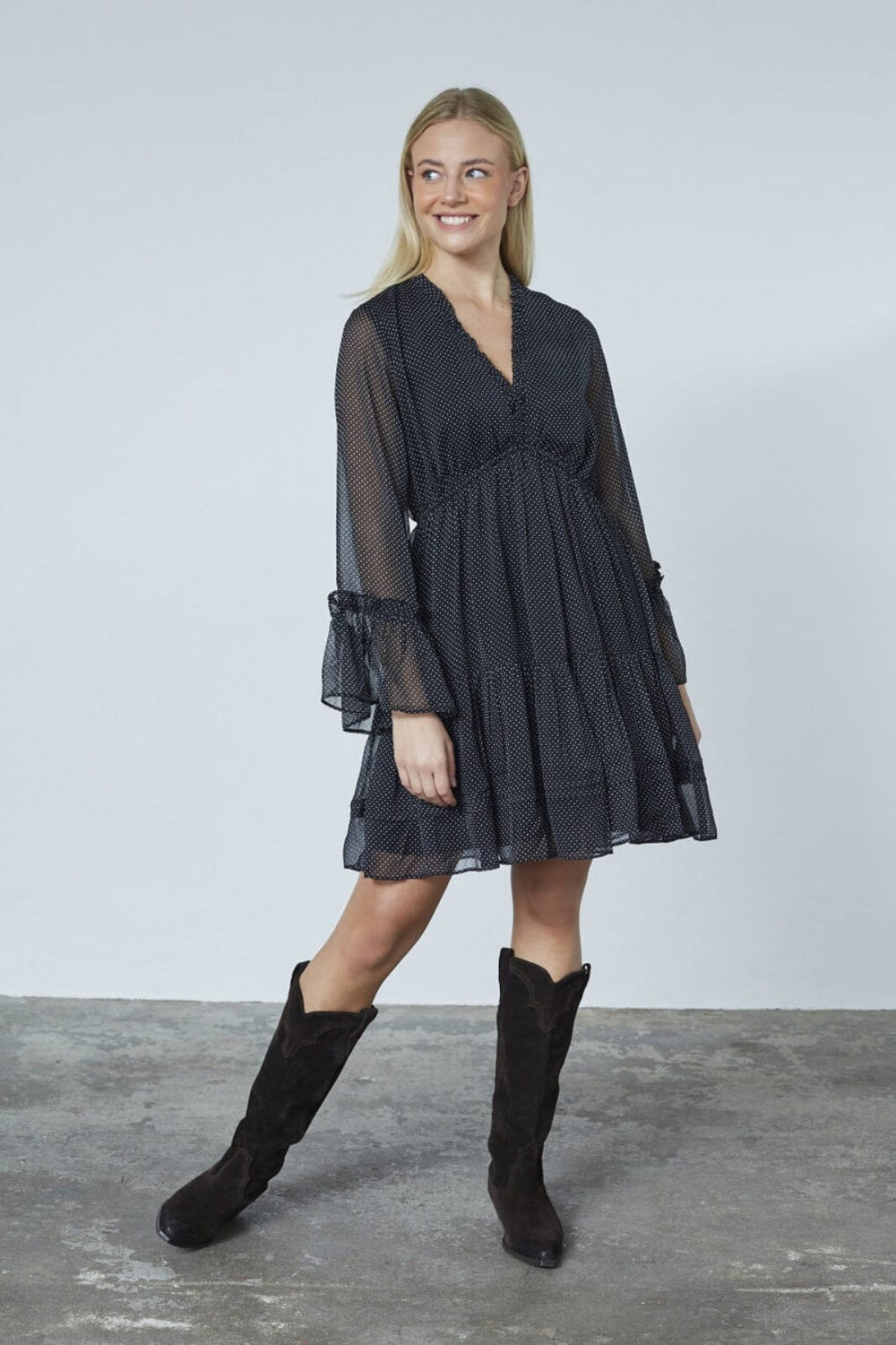 Sisters Point - Ufana-Dr1 19129 - 800 - Black/Dot