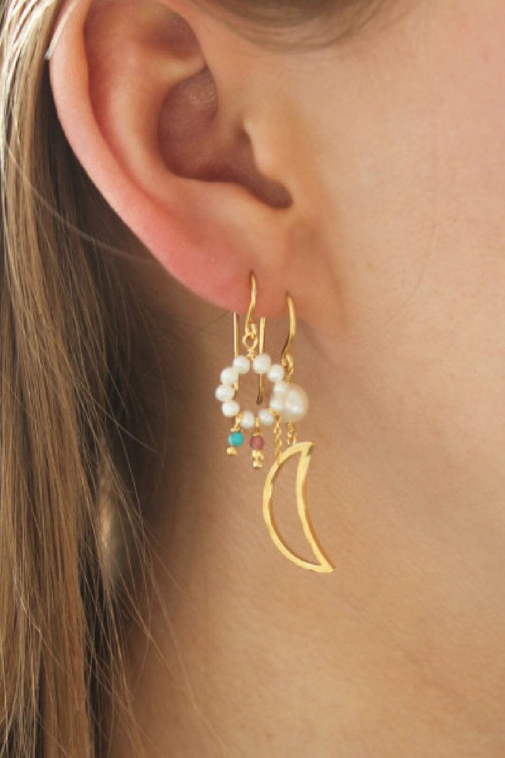 Stine A - Bella Moon Earring With Pearl Gold - 1282-02-S Øreringe