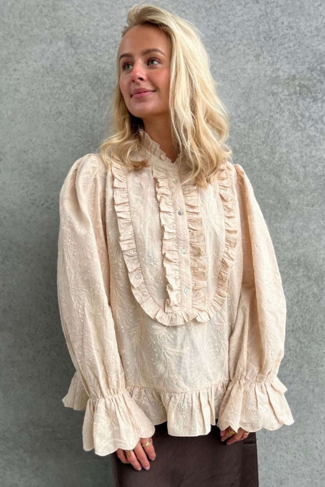 Stories From The Atelier By Copenhagen Shoes - The Sound Top - 0002 Beige Toppe