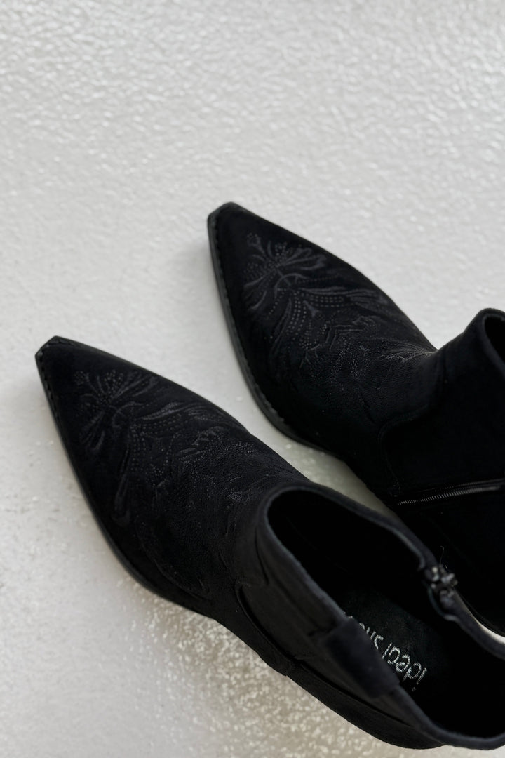 Bloom - Camila Boot - Black