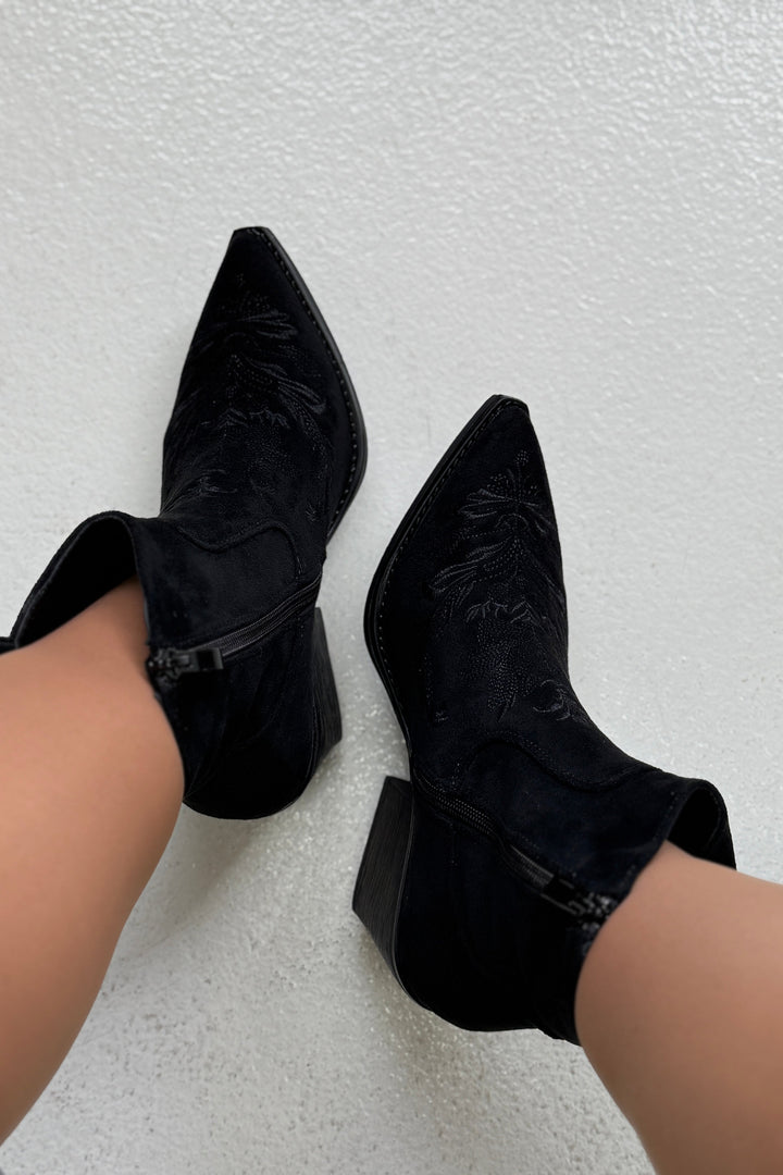 Bloom - Camila Boot - Black