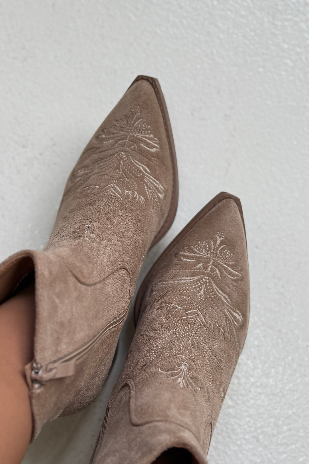 Bloom - Camila Boots - Taupe