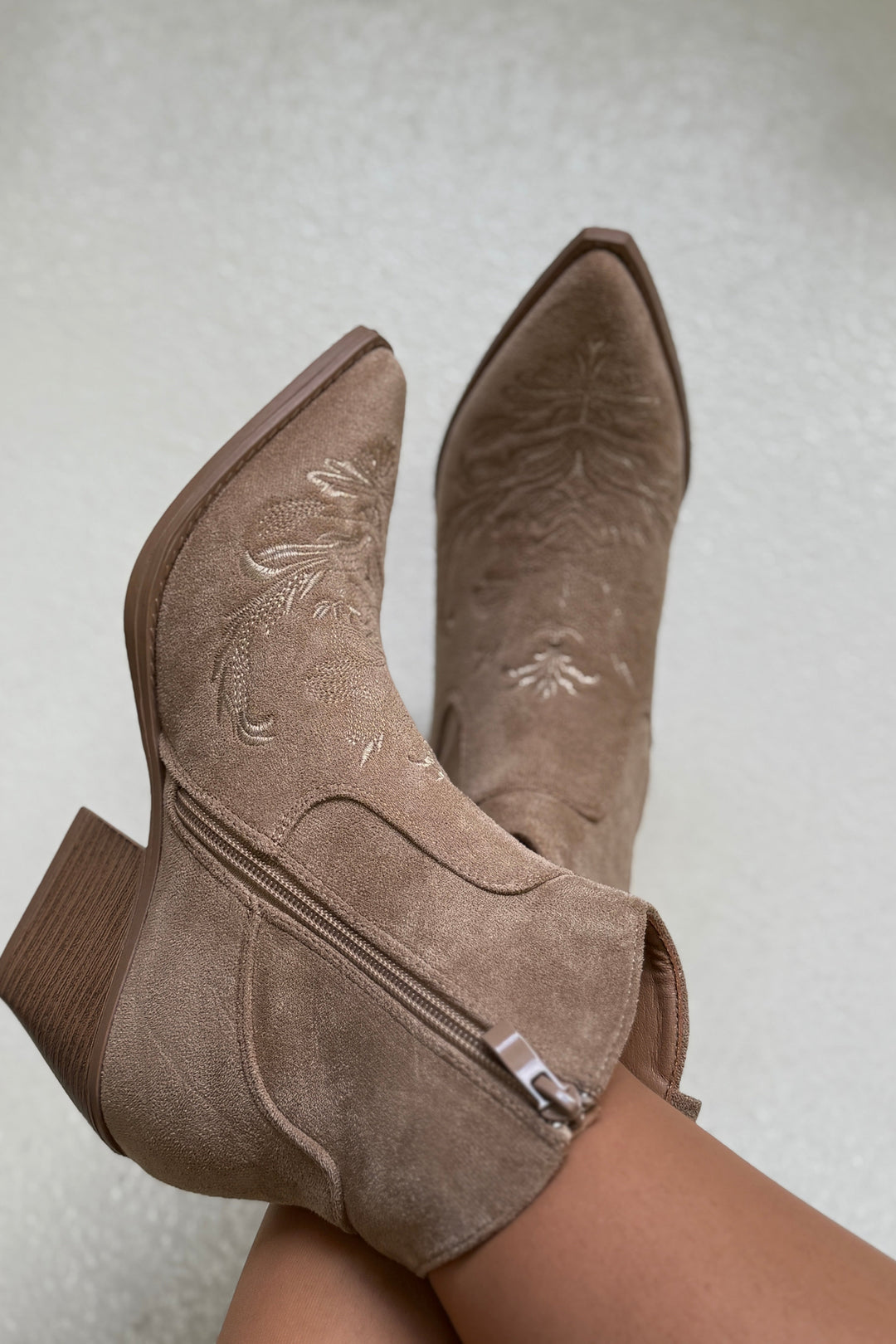 Bloom - Camila Boots - Taupe