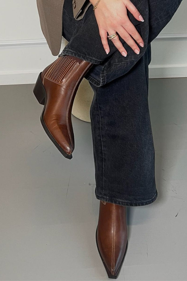 Copenhagen Shoes - The Walking Boot L Cs9041 - 0242 - Dark Cognac