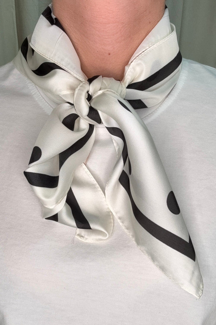A-bee - Elin Scarf - White Tørklæder 