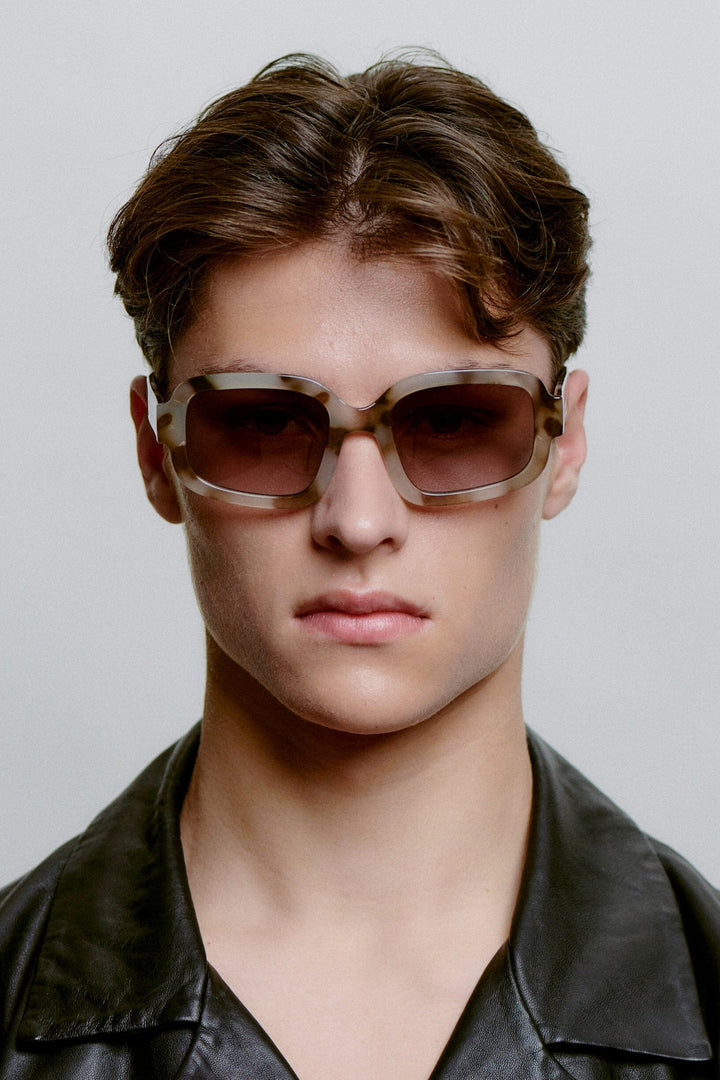 A. Kjærbede - Pluto KL2606 - Cookie Dough Solbriller 