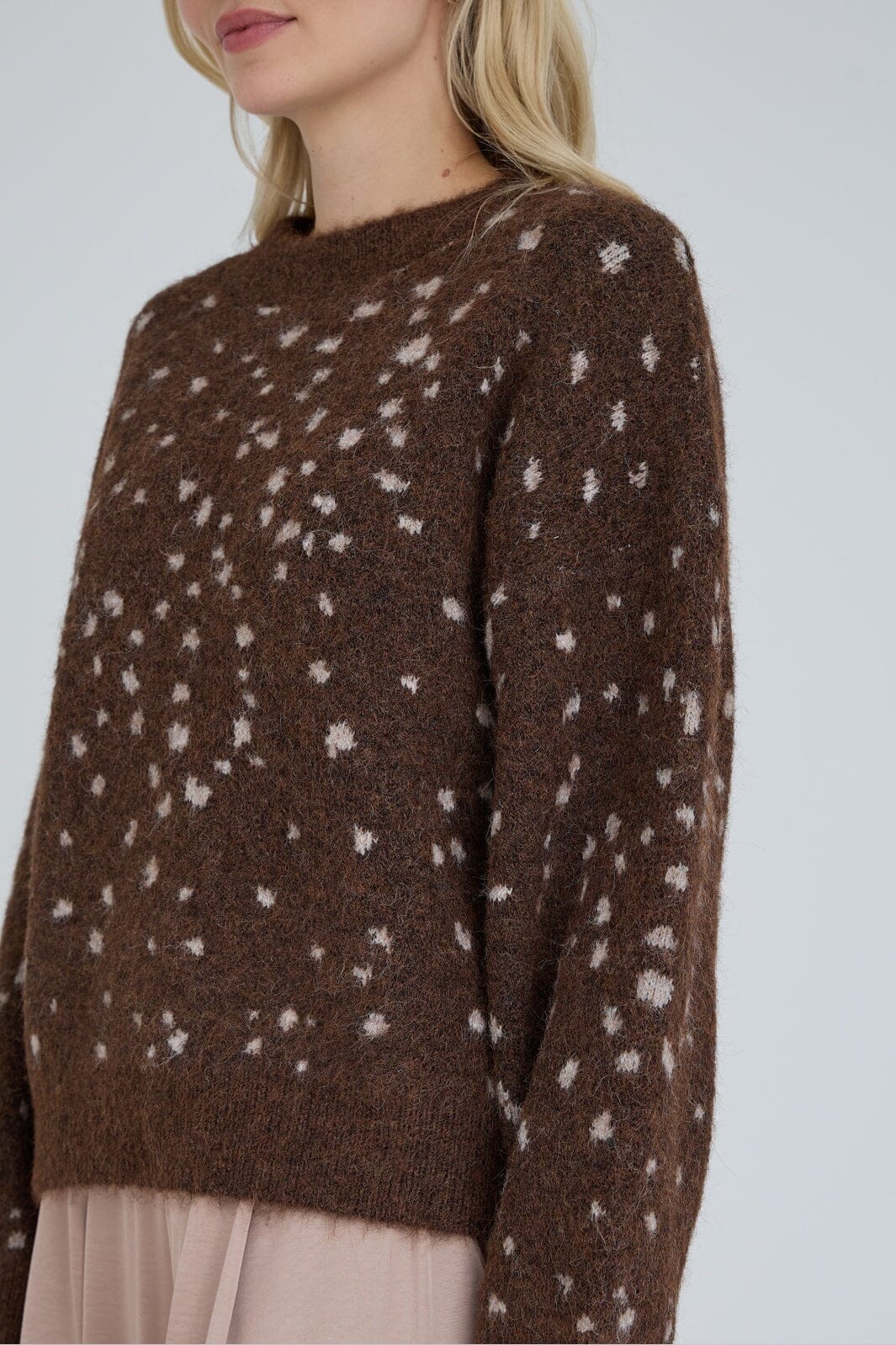 A-View - Deer Knit Pullover AV8343 - 156 - Brown/Sand
