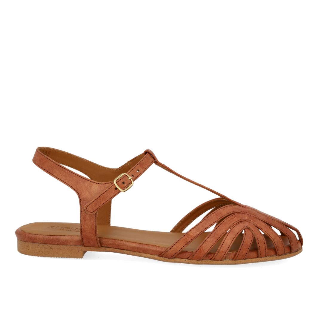 Angulus - Flad Sandal Med Smuk Organisk Frontdetalje 5841-101 - 1789 Tan