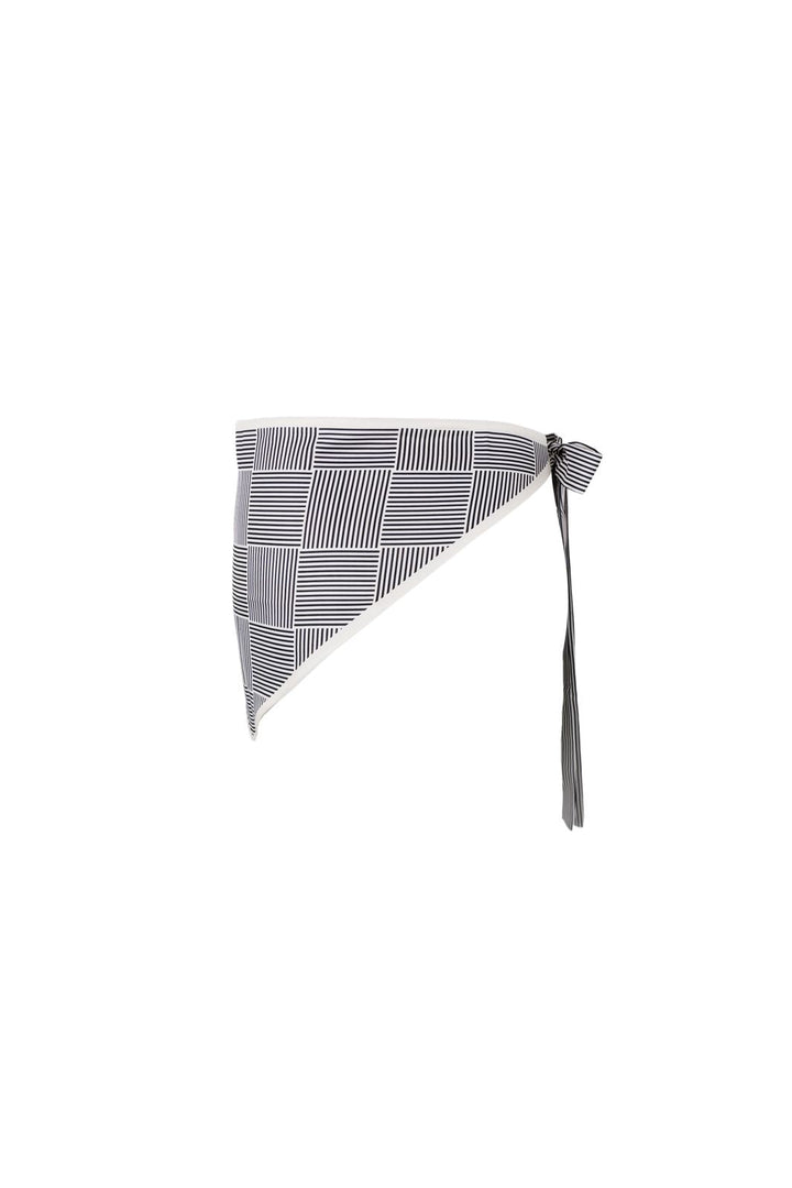 Black Colour - Bclyna Triangle Scarf 3672 - Creme