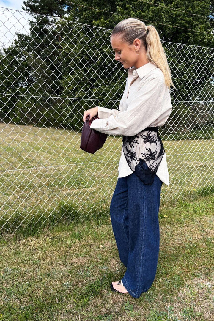 Black Colour - Bcmiriana Triangle Lace Scarf 3643 - Black Tørklæder 