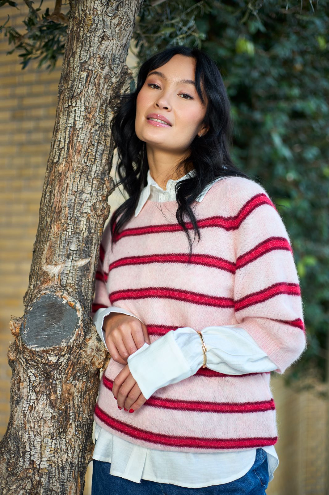 Black Colour - Bctrinny Slim Bangle 4522 - Golden Coloured