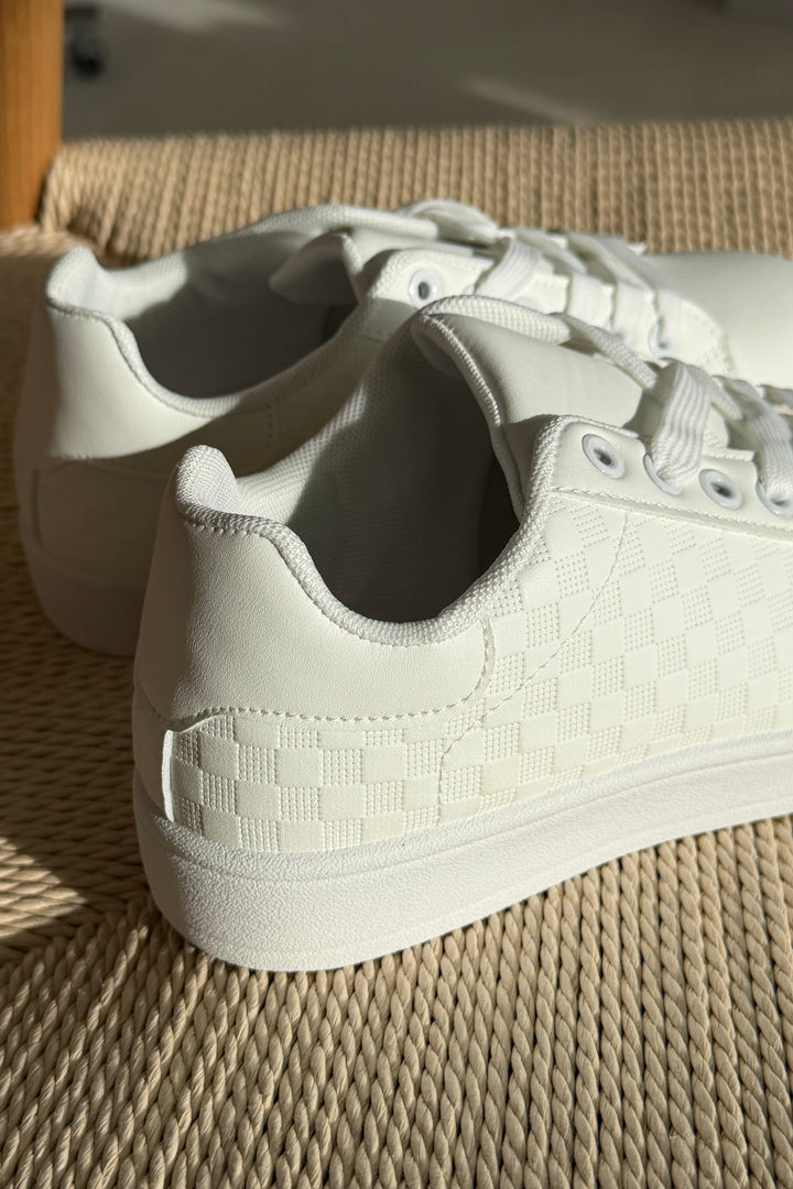 Bloom - Azalea Sneakers - White Sneakers 