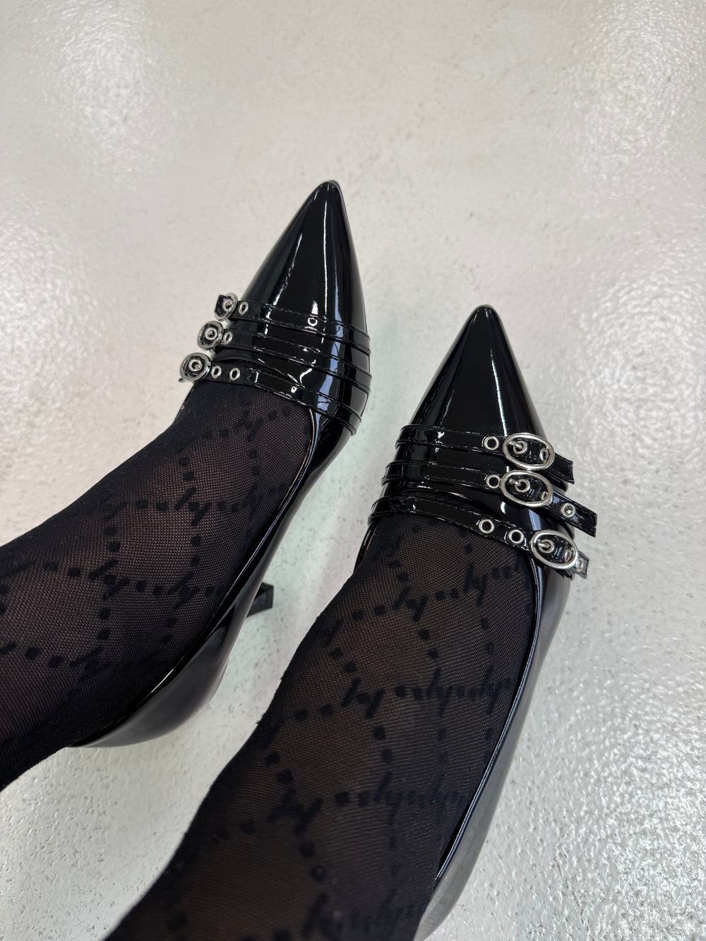 Bloom - Bellflowerstiletto - Black Stiletter 