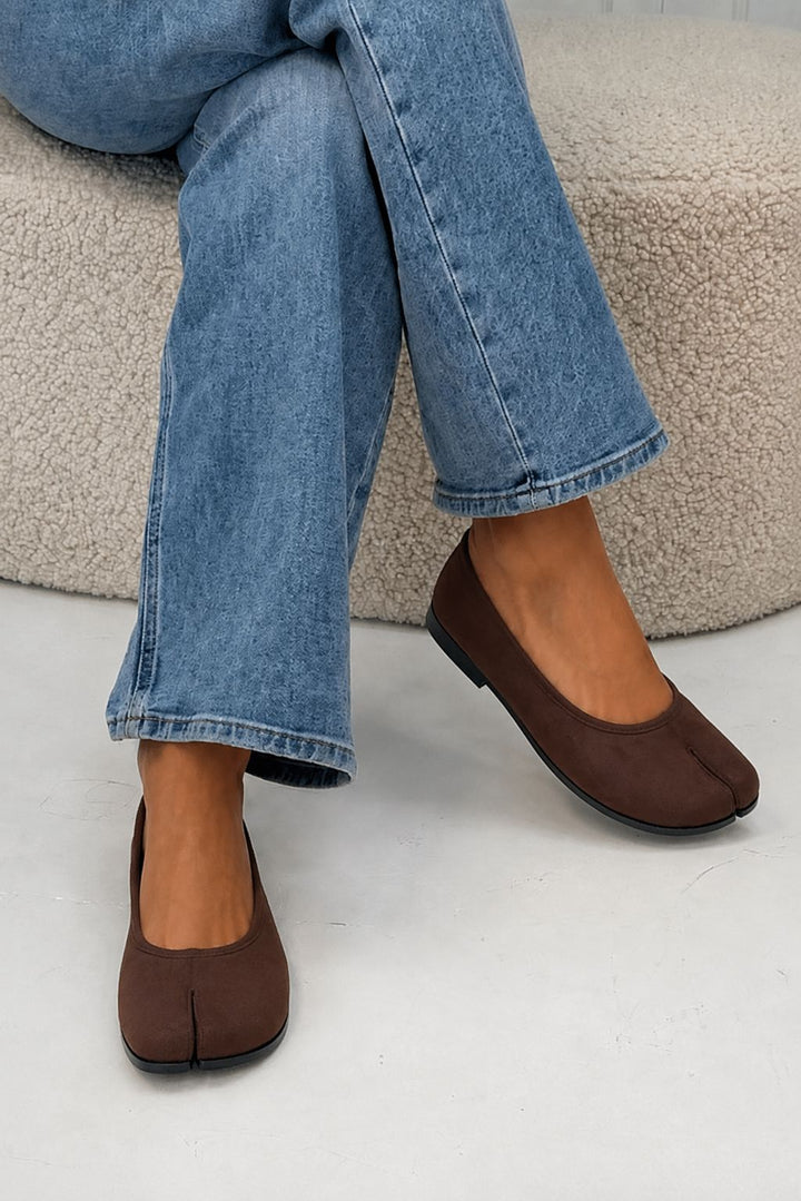 Bloom - Gentian Ballet Flats - Dark Maroon Ballerinaer 