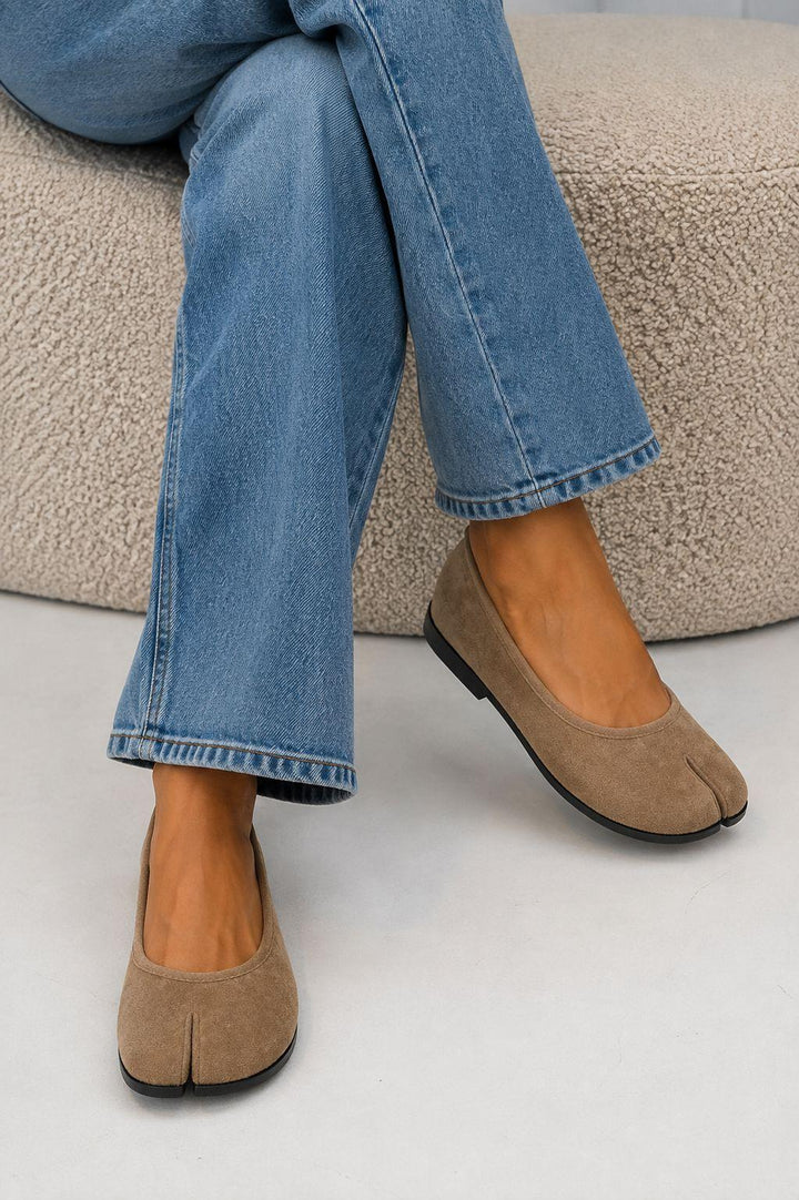 Bloom - Gentian Ballet Flats - Taupe Ballerinaer 