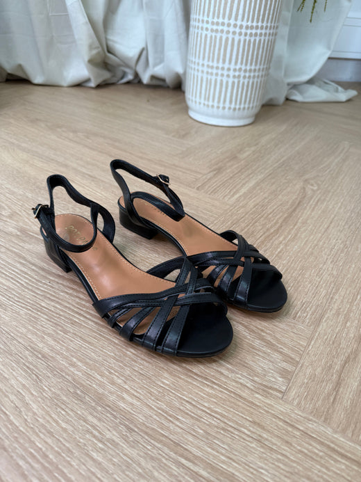 Bloom - Geranium Sandals - Black Sandaler 