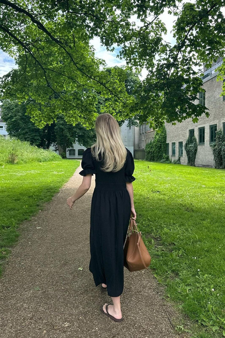 Forudbestilling - BYIC - Adelic Long Ss Dress - black Black Kjoler 
