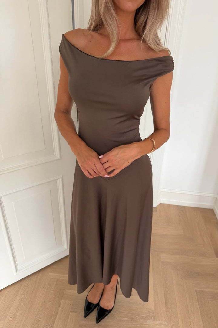 BYIC - Madelynic Dress A25529 - Dark Brown