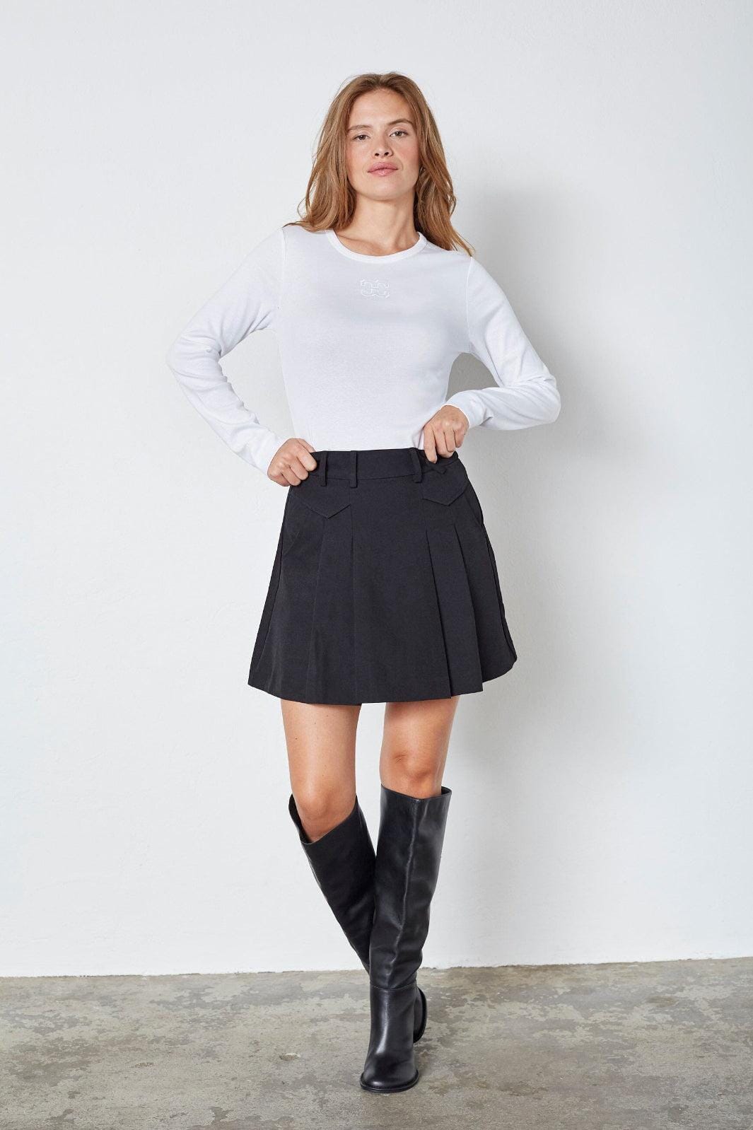Co´Couture - Lunacc Pocket Pleat Mini Skirt 34223 - 96 - Black Nederdele 