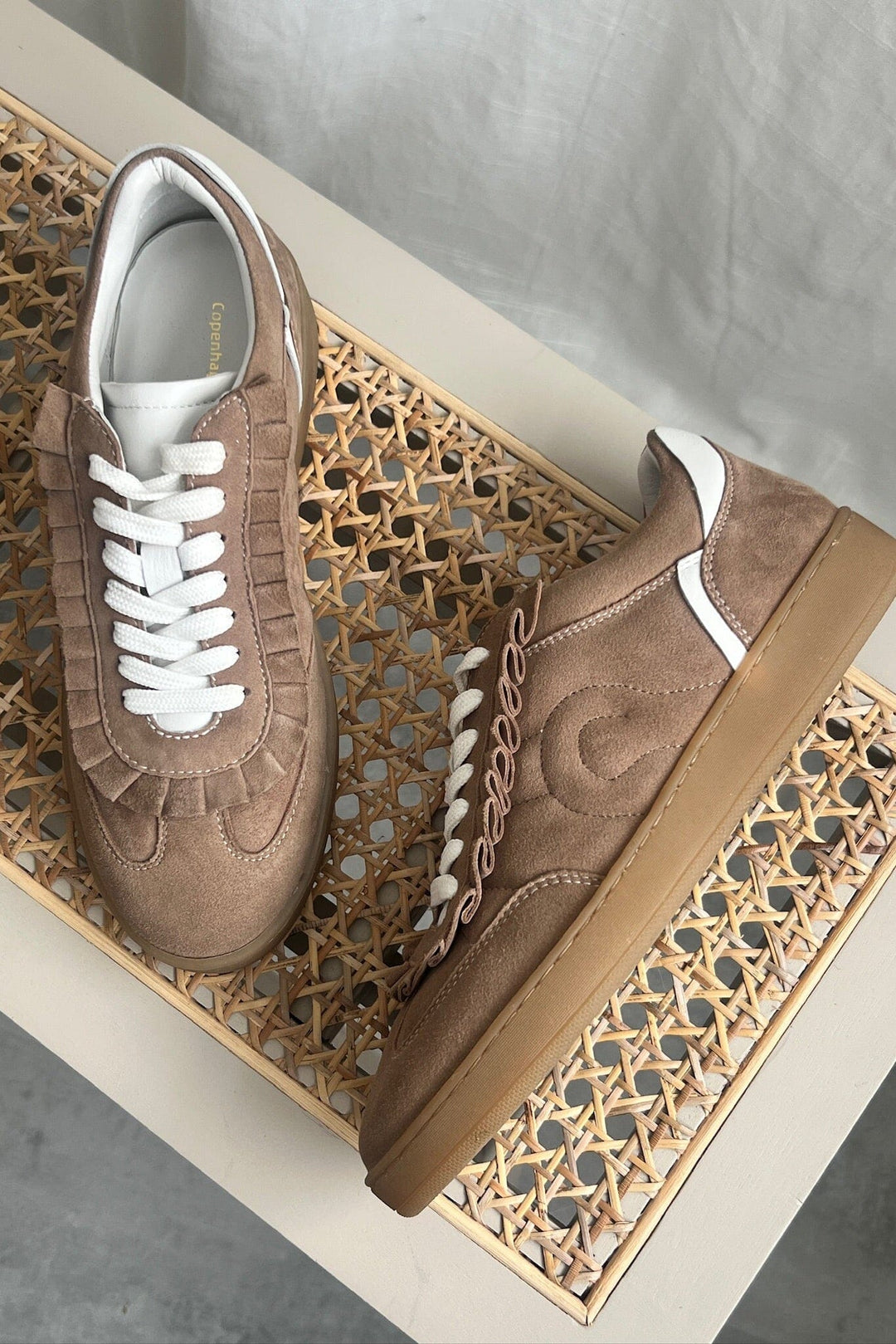 Copenhagen Shoes - As The Breeze CS8891 - 00090 - Dark Beige Sneakers 