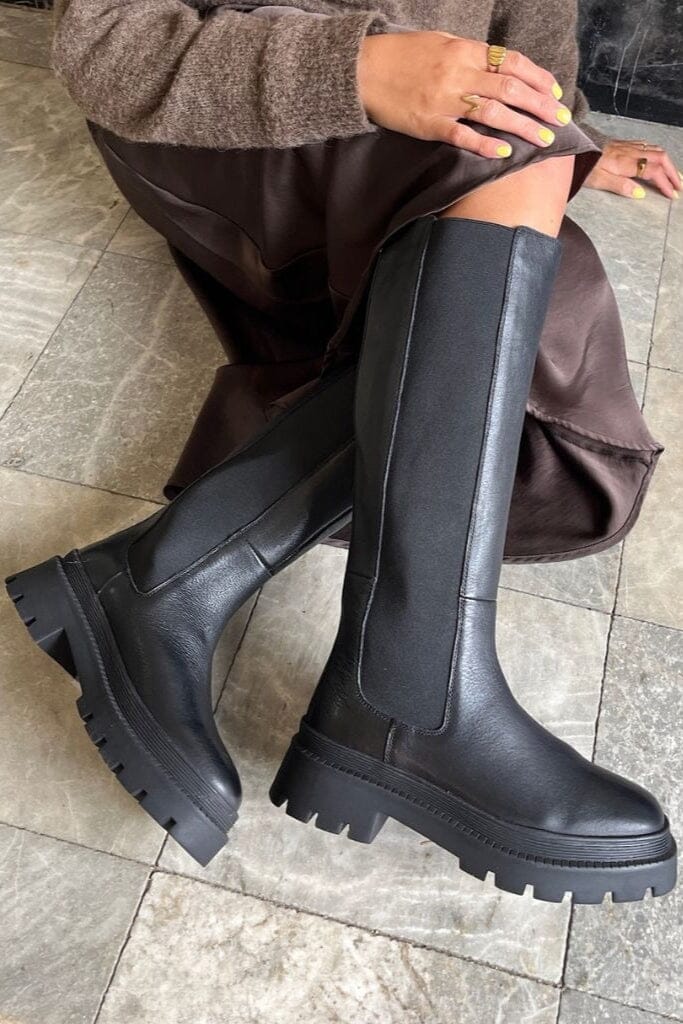 Copenhagen Shoes - The Laura Boot CS8737 - 0001 - Black Støvler 