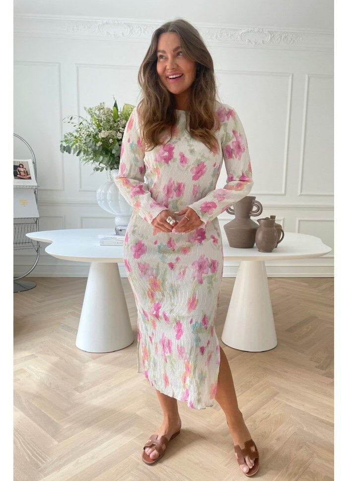 Forudbestilling - BYIC - Odaic Dress - pfbp Pink Flower Blush Print Kjoler 