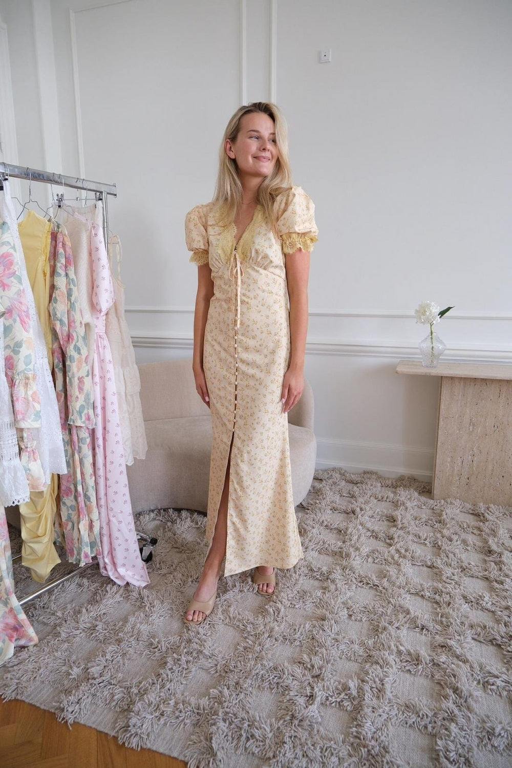 BYIC x Molly&My - Agneteic Long Dress A23810 - Yellow Flower Print Kjoler 