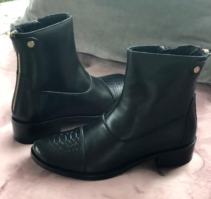 Forudbestilling - Copenhagen Shoes - She Snake - Black (Slut september) Støvler 