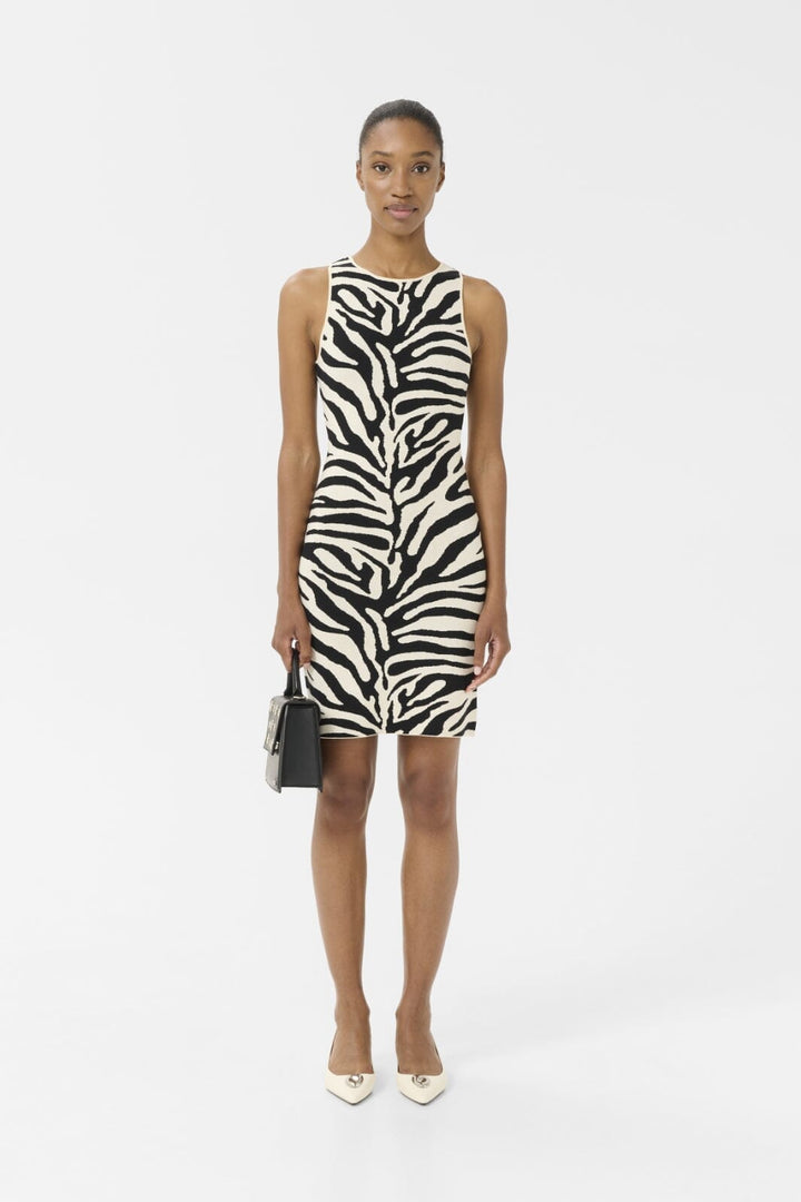 Gestuz - Gzzebba Dress 10910342 - 107873 - Black/Birch Tiger
